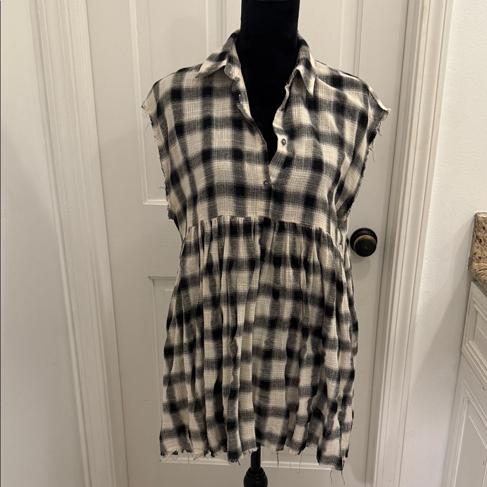 Black and White plaid shirt/dress